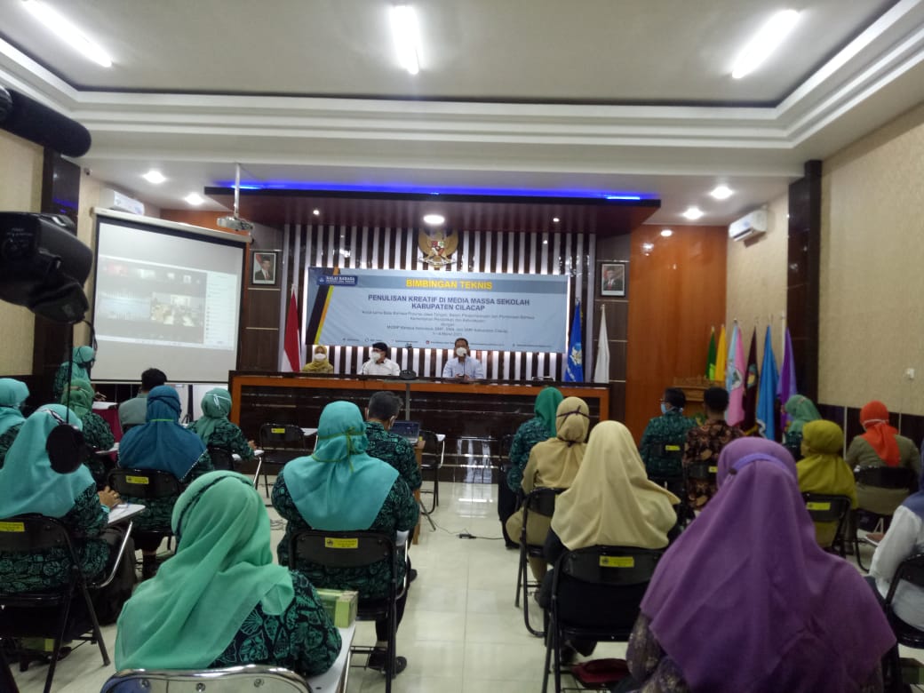 Balai Bahasa Provinsi Jawa Tengah Gelar Bimtek Penulisan Kreatif di Media Massa Sekolah Kabupaten Cilacap